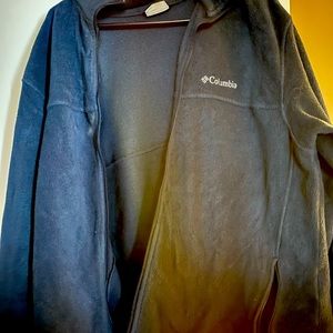 Columbia xxl Womens fleece jacket. Good used condition.